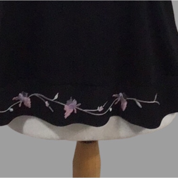 TAILOR B MOSS Black Embroidered Jacket and Shell w/Embroidered Flowers, Size L - Picture 7 of 11